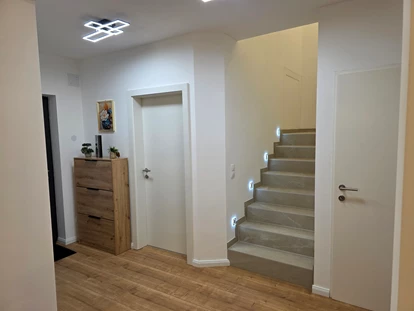 Monteur-Zimmer - Küche - Wien-Stadt - Vorzimmer inkl. Schuhschrank  - Imperial Premium Mouteurzimmer