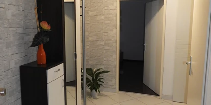 Monteur-Zimmer - Küche - Österreich - Wohnung 4600 Wels, Südtirolerstr. 2:
Blick von der Eingangstüre - Wohnung A-4600 Wels, Südtirolerstraße 2 und 10