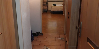 Monteur-Zimmer - Küche - Österreich - Wohnung 4600 Wels, Südtirolerstr. 10:
Blick von der Eingangstüre - Wohnung A-4600 Wels, Südtirolerstraße 2 und 10