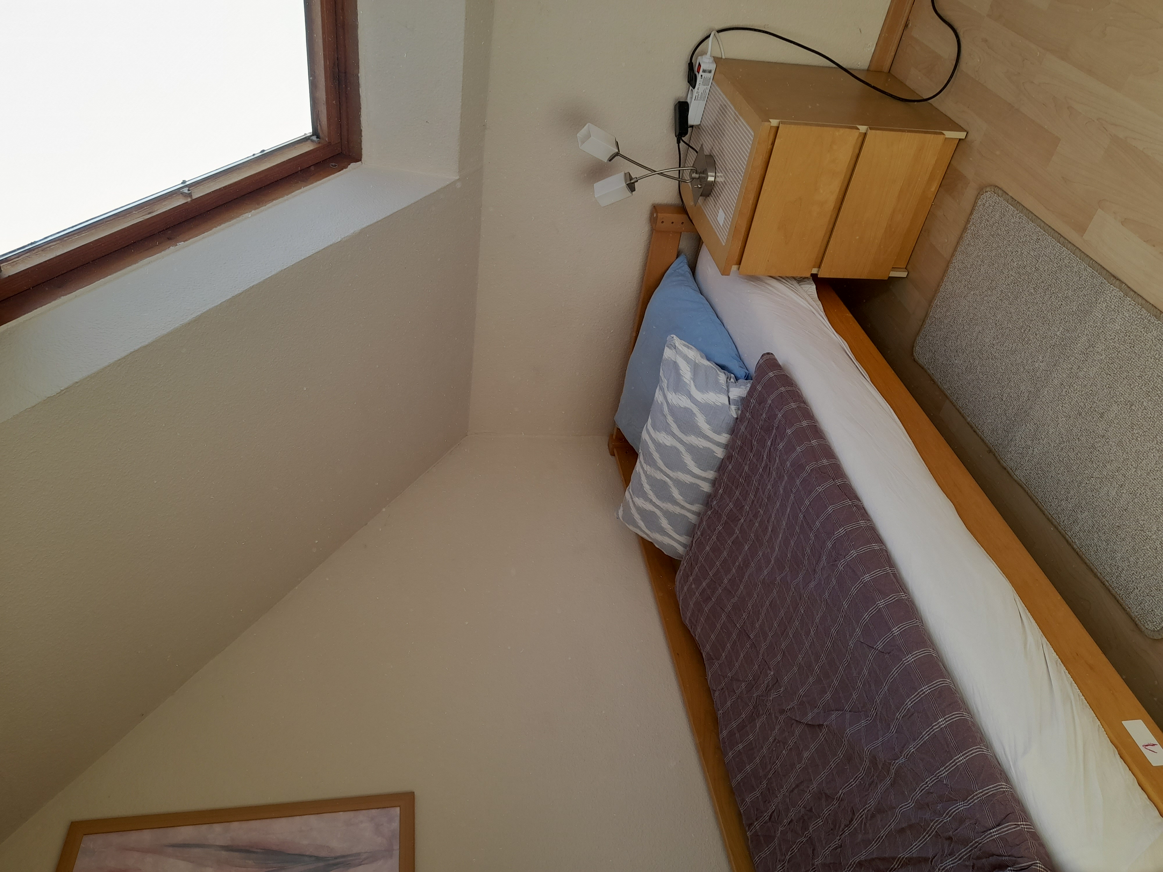 Monteur-Zimmer - WIFI / Internet - Köln, Bonn, Eifel ... - 1 won 2 stuk  eizel Zimmer worhanden  -  Pension und Monteurzimmer Hahnschrei Hamacher