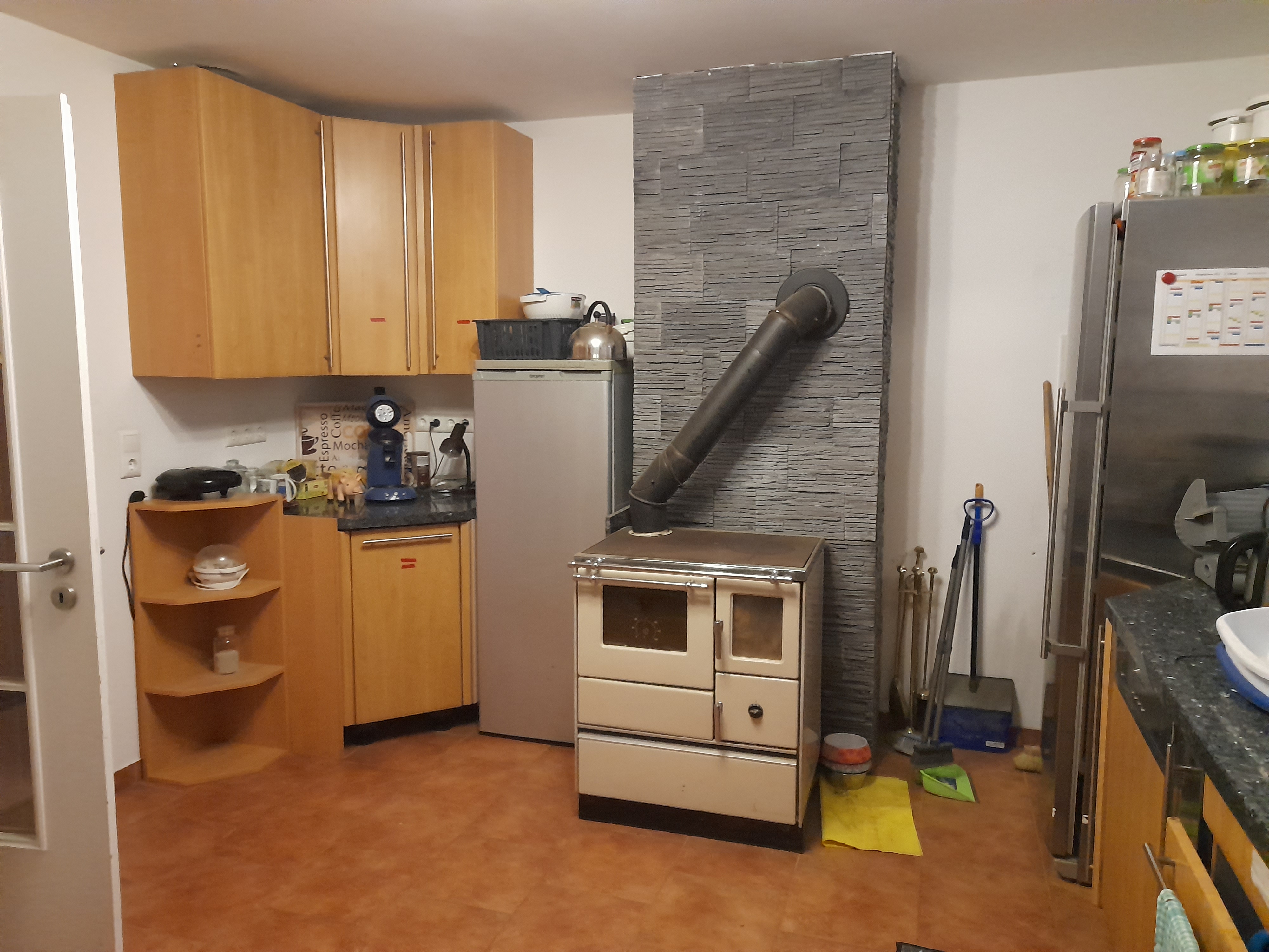 Monteur-Zimmer - WIFI / Internet - Köln, Bonn, Eifel ... - Kuche -  Pension und Monteurzimmer Hahnschrei Hamacher