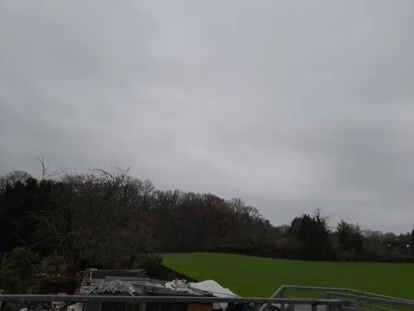 Monteur-Zimmer - Krefeld - Terasse  raucher Platz  und genießen die Sonne  Ruhe Stadtrand  -  Pension und Monteurzimmer Hahnschrei Hamacher