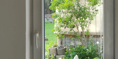 Monteur-Zimmer - Österreich - Ausblick in den Garten - Ferienwohnung Landliebe