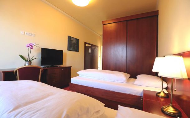 Monteur-Zimmer - Preis pro Nacht - Wien-Stadt - Sporthotel Ebreichsdorf