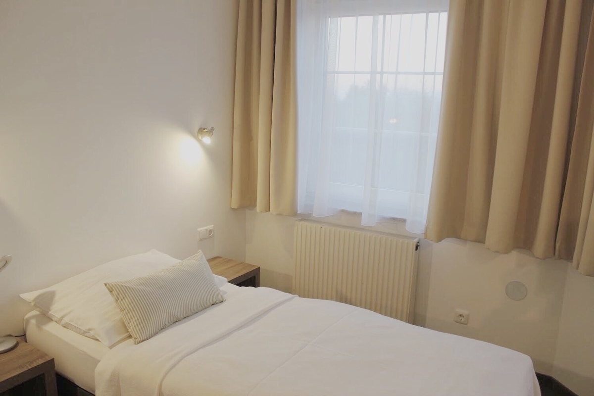 Monteur-Zimmer - Maria Ellend - Hotel Michael