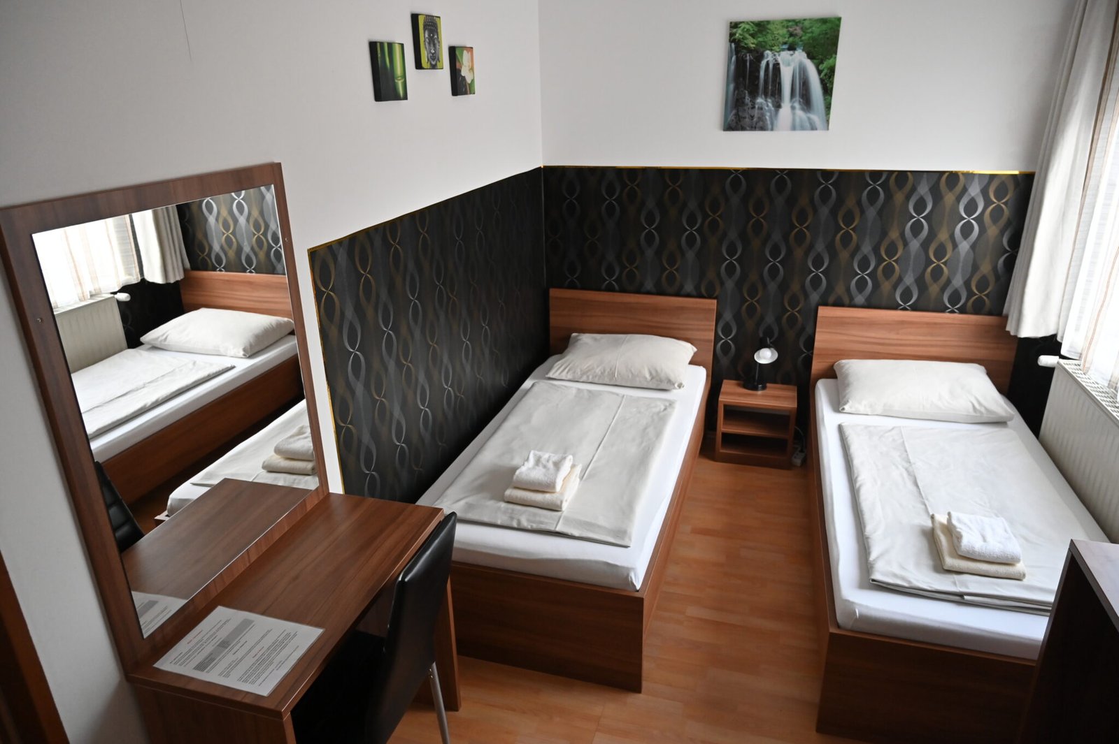 Monteur-Zimmer - Preis pro Nacht - Münchendorf - Pension Haus Nova