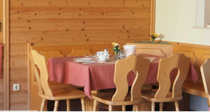 MonteurZimmer: Pension Hechinger