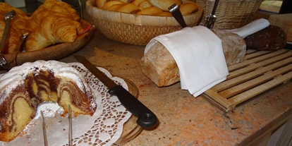 Monteur-Zimmer - Preis pro Nacht - Österreich - Frühstück mit hausgemachten Speisen und lokalen Produkten - Austria Classic Hotel Heiligkreuz - Hall in Tirol