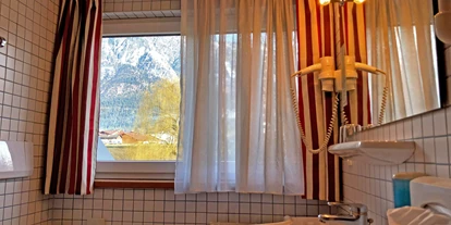 Monteur-Zimmer - Preis pro Nacht - Österreich - Bad Standardzimmer - Austria Classic Hotel Heiligkreuz - Hall in Tirol