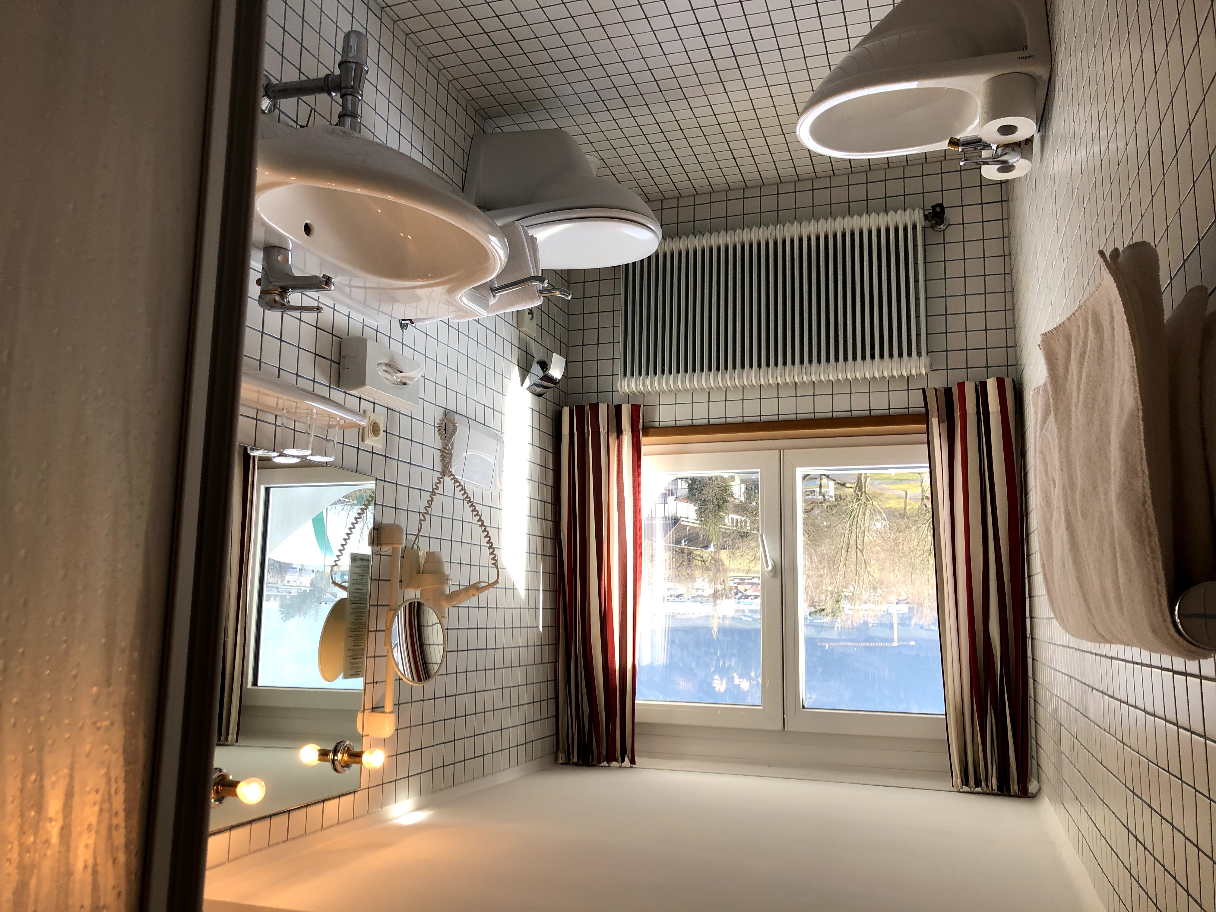 MonteurZimmer: Bad Standardzimmer - Austria Classic Hotel Heiligkreuz - Hall in Tirol