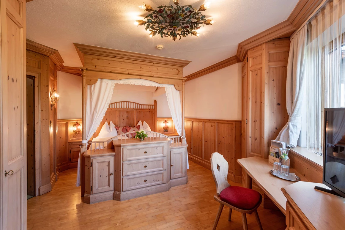 MonteurZimmer: Restaurant und Hotel Tiroler Stuben Wörgl