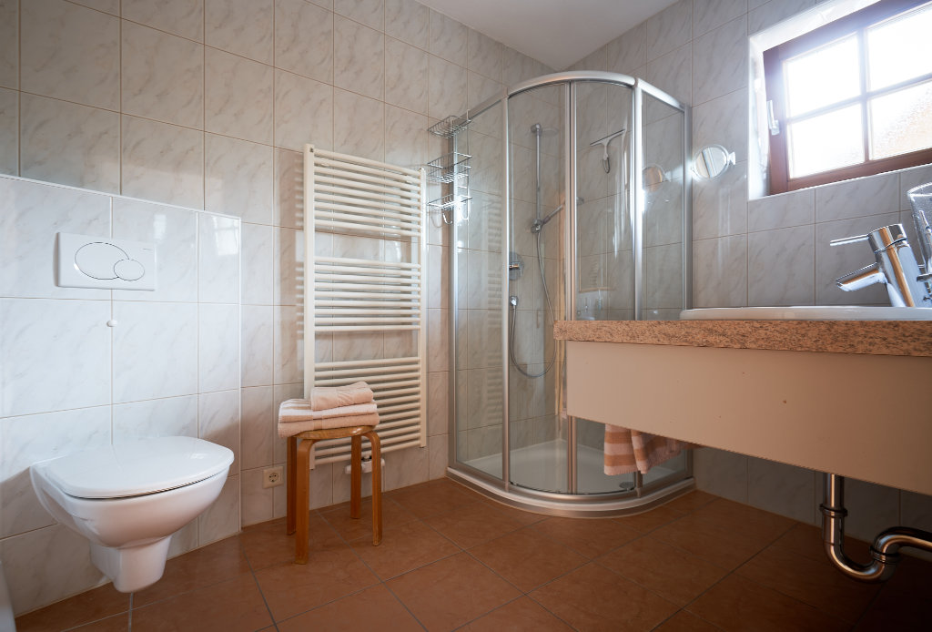 Monteur-Zimmer - Preis pro Nacht - Tirol - Appartements - Gästehaus Edelweiss