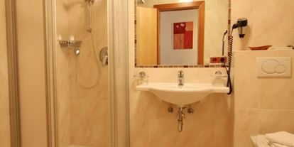 Monteur-Zimmer - Preis pro Nacht - Tirol - Hotel Gasthof Neuner