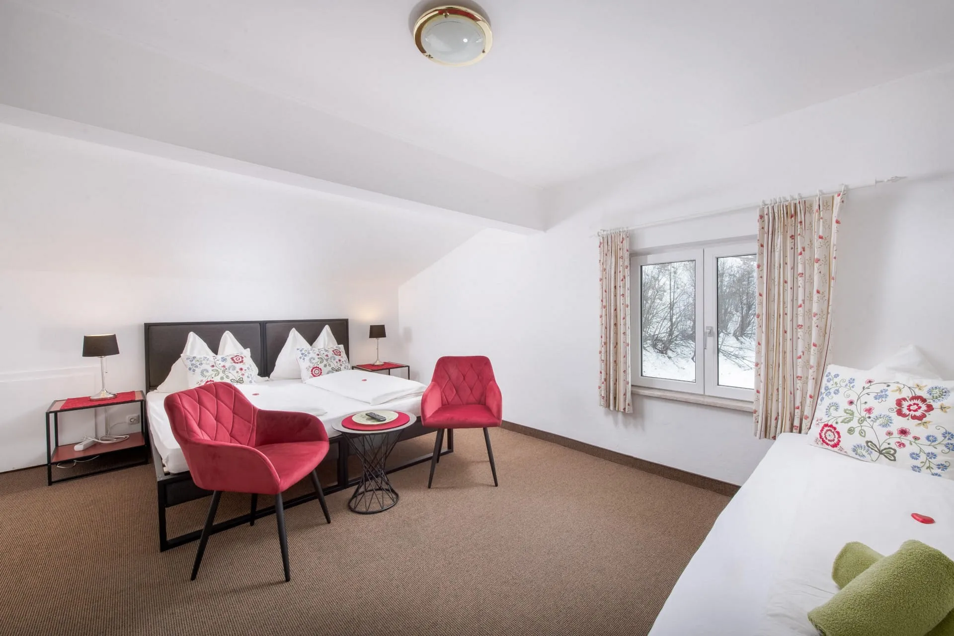 Monteur-Zimmer - Uttendorf (Uttendorf) - Gästehaus Greger - Frühstückspension in St. Johann in Tirol