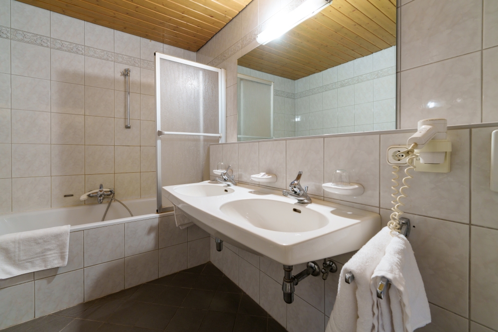 Monteur-Zimmer - Preis pro Nacht - Dürnvellach - Altstadthotel, Cafè Eck