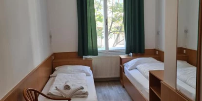 Monteur-Zimmer - Lanzendorf (Lanzendorf) - Pension Ani-Falstaff