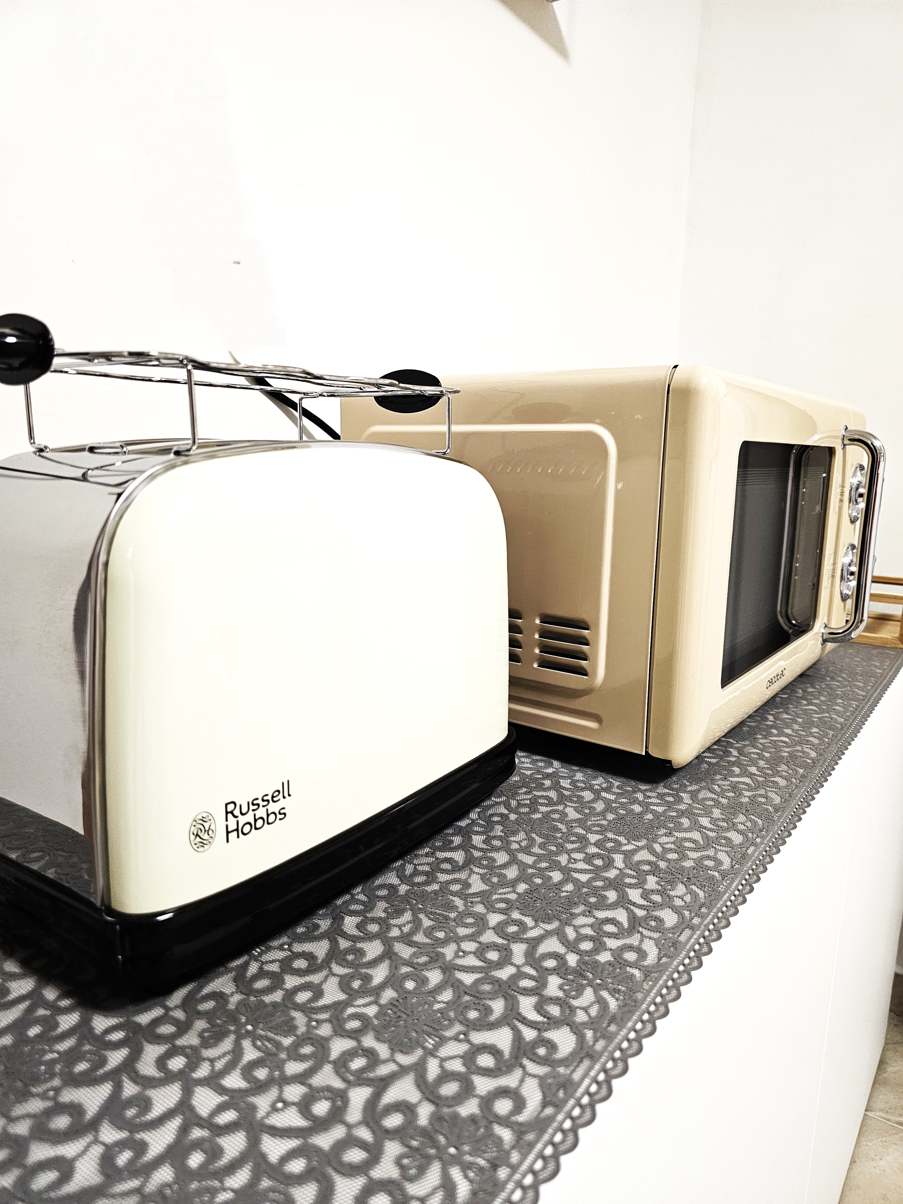 Monteur-Zimmer - Fernseher - revLIVING Apartments Gars am Kamp