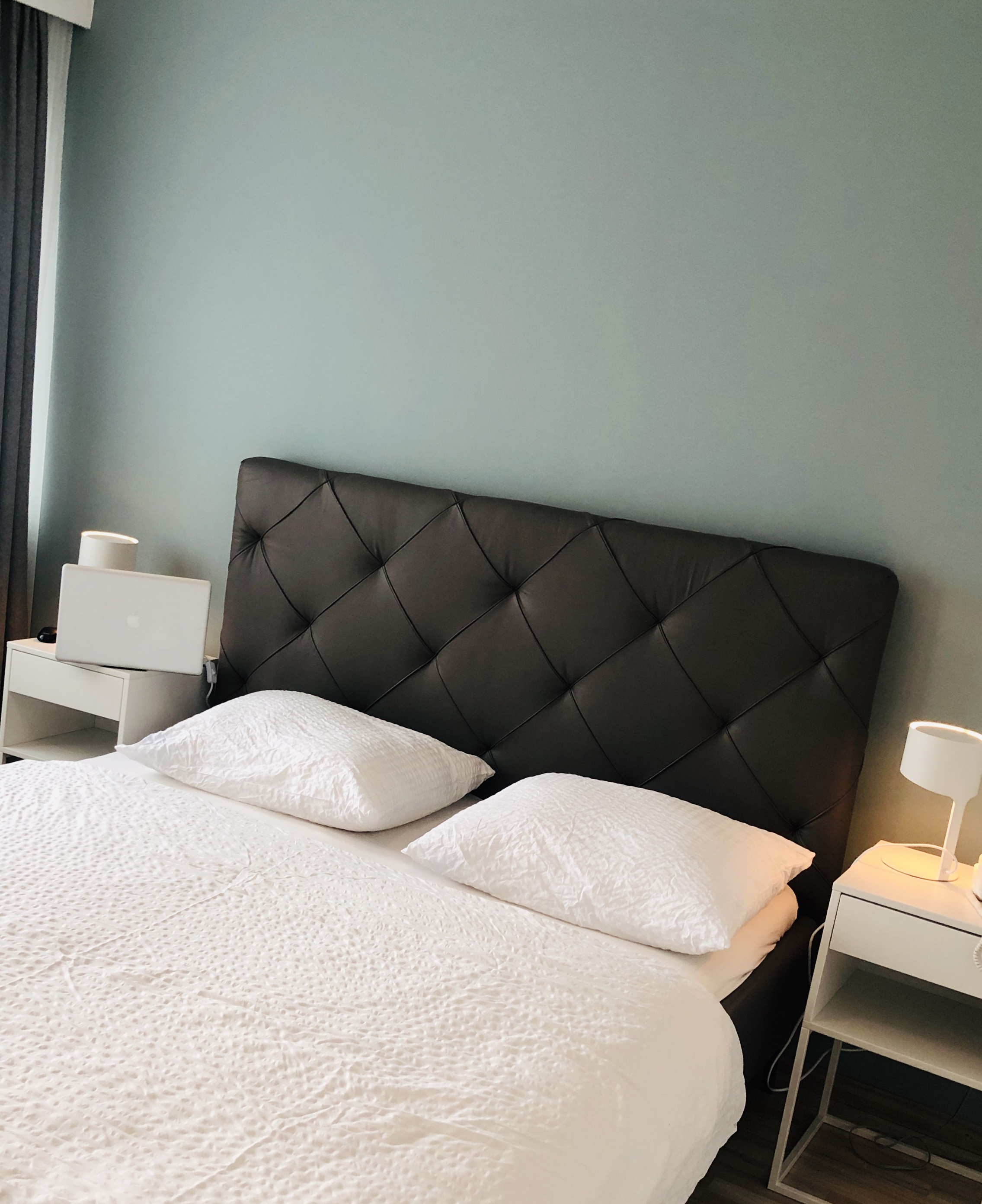 Monteur-Zimmer - Fernseher - Zimmerbeispiel - Sonnenhof Innsbruck - Igls