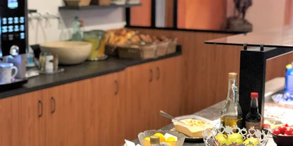 Monteur-Zimmer - Österreich - Frühstücksbuffet - Sonnenhof Innsbruck - Igls