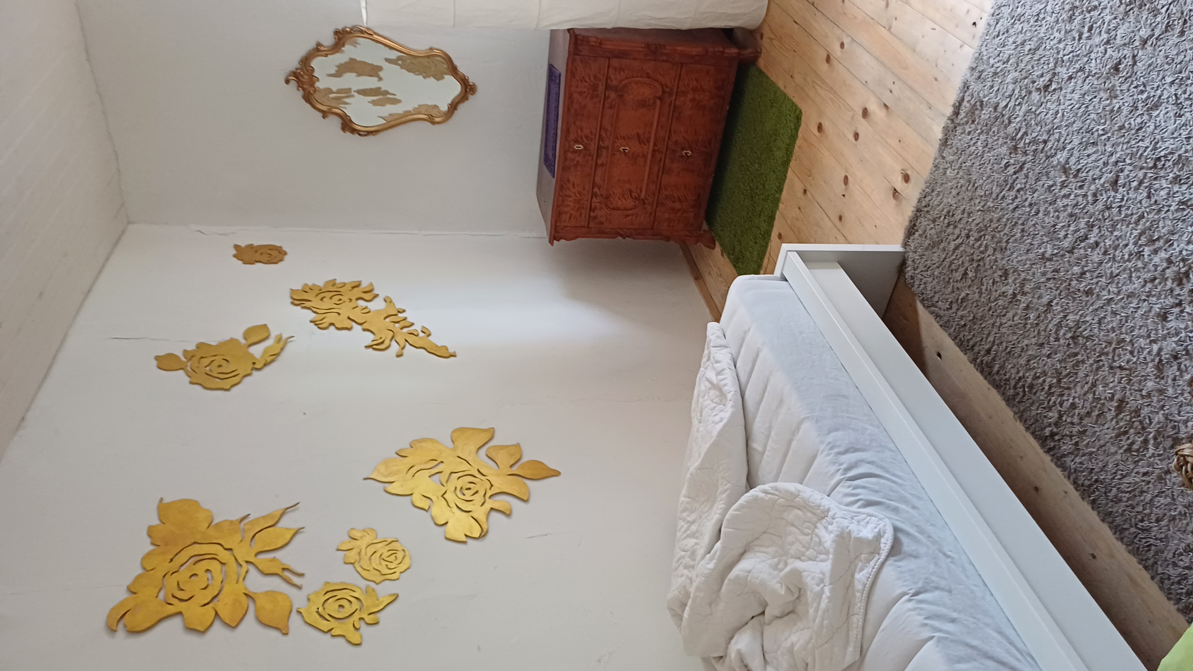 MonteurZimmer: Haus im Grünen