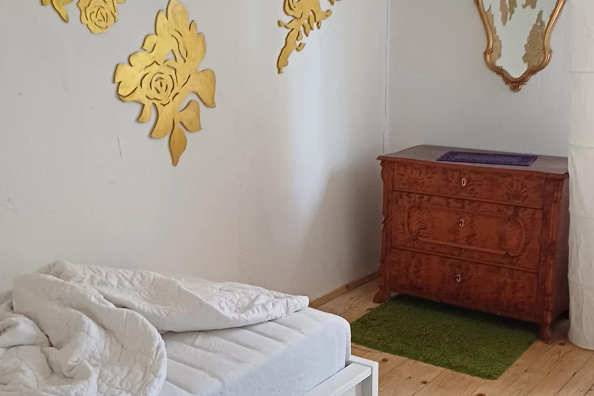 MonteurZimmer: Haus im Grünen