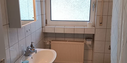 Monteur-Zimmer - Braunau am Inn - Bad - Ferienwohnung Tante Mimi, Kelkheim