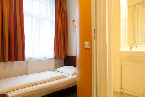 Monteur-Zimmer - Groß-Enzersdorf - Pension Stadthalle