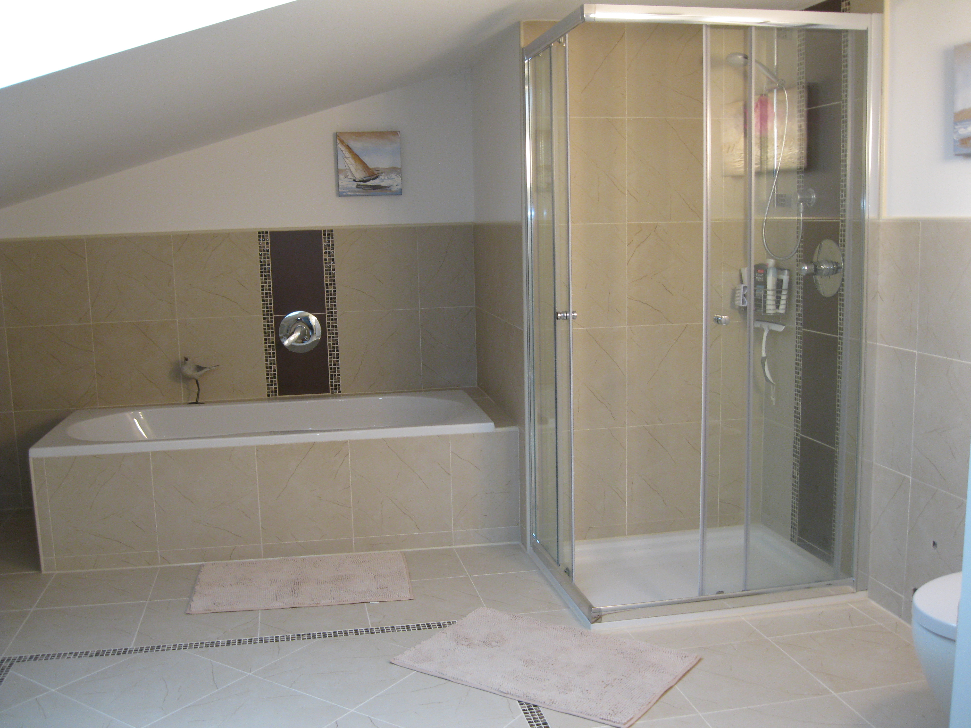 MonteurZimmer: Traunapartment-EZ-Parkplatz-24/7-Balkon-Zentrale Lage-WLAN