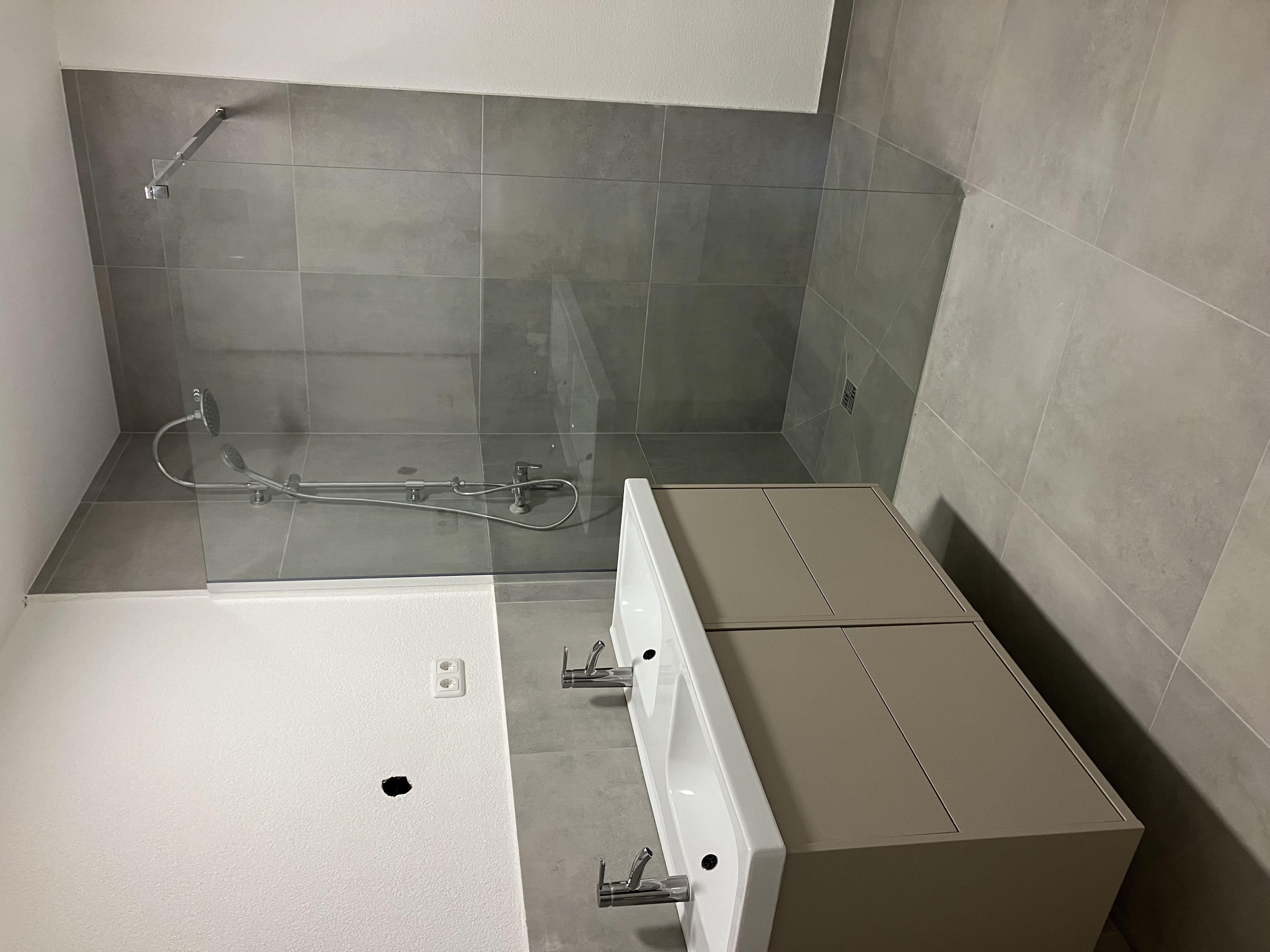 Monteur-Zimmer - Hinzenbach - Etagenbad - KARL's Home