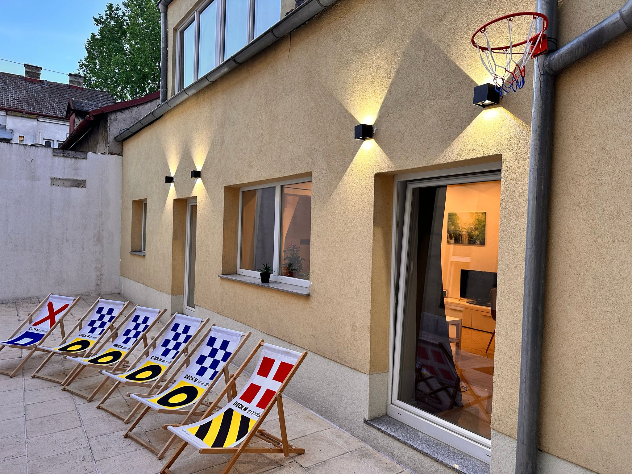 MonteurZimmer: 8 Geräumige Monteurzimmer Wohnungen im Herzen Wiens | 10. Bezirk, U-Bahn-Nähe, Voll ausgestattete Apartments inkl. Küche, Bad & Waschmaschine für bis zu 6 Personen – Ihre ideale Unterkunft!