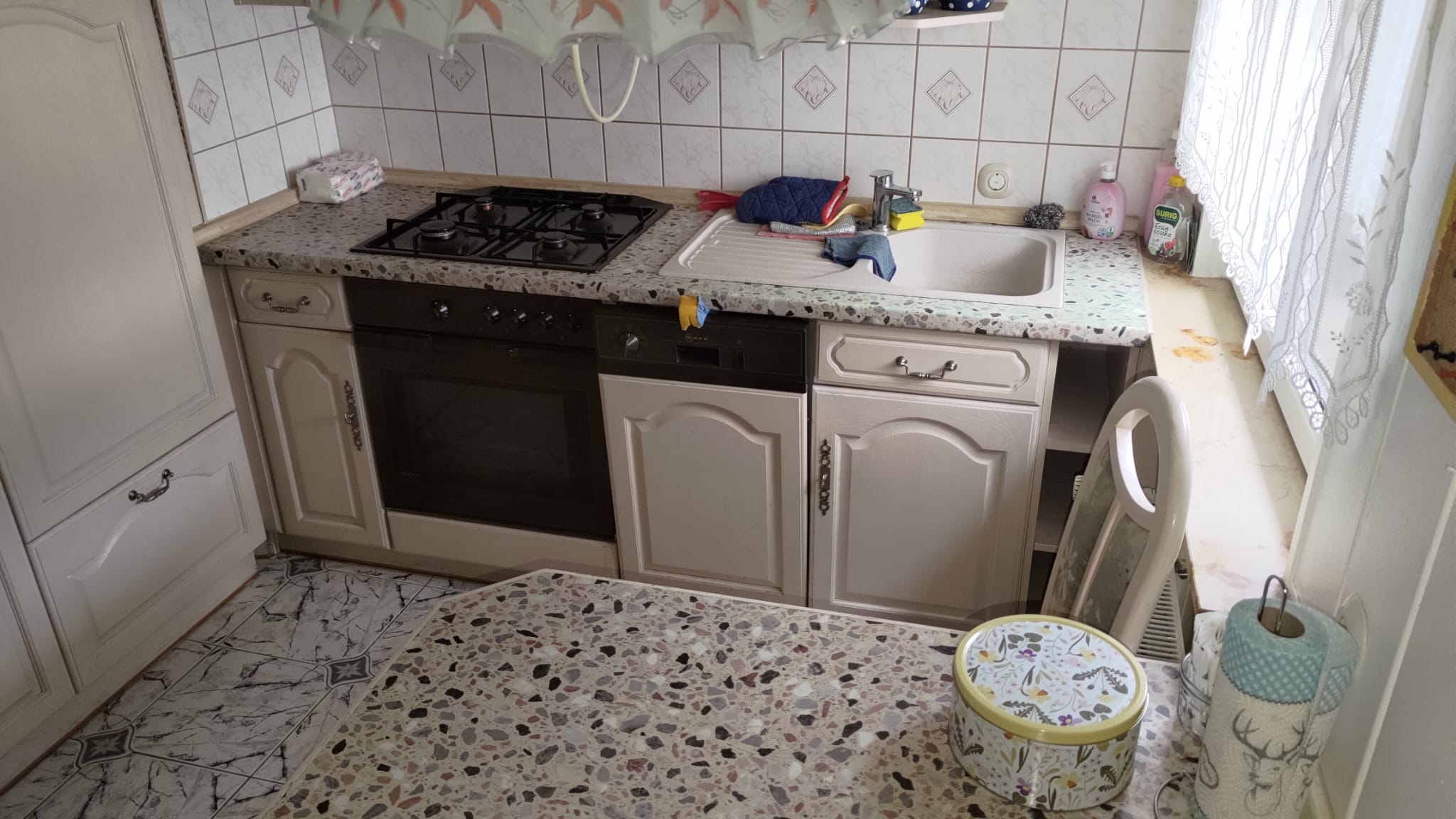 MonteurZimmer: Küche mit Herd - FeWo Bienchen