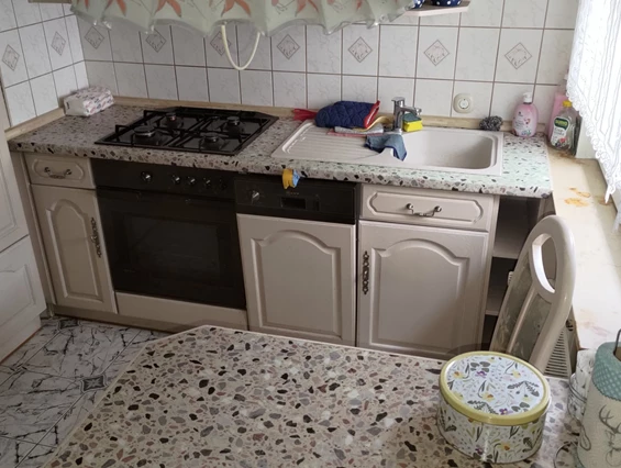 MonteurZimmer: Küche mit Herd - FeWo Bienchen