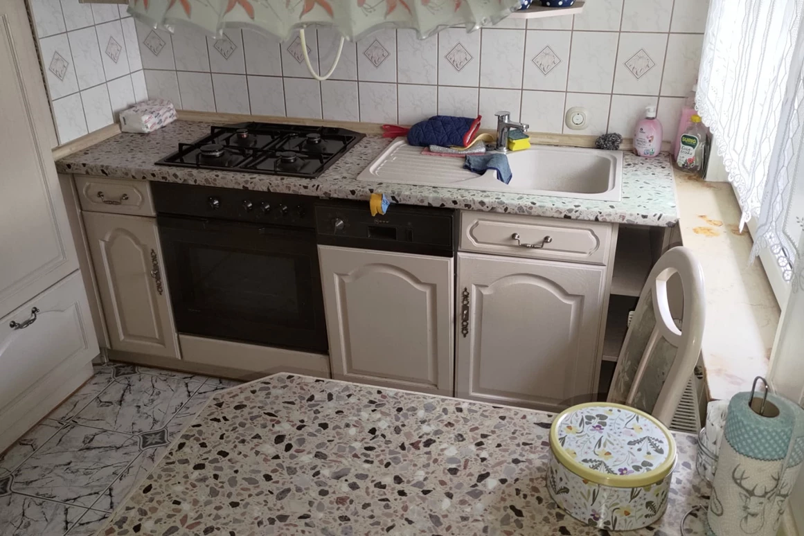 MonteurZimmer: Küche mit Herd - FeWo Bienchen