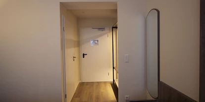 Monteur-Zimmer - Meerbusch - HomeRent in Köln, linksrheinisch