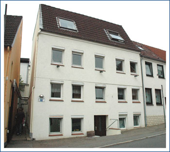 Monteur-Zimmer - https://zursonne-ferienwohnungen.de/images/whg03o_schlafzimmer3_01.jpg - Zur Sonne