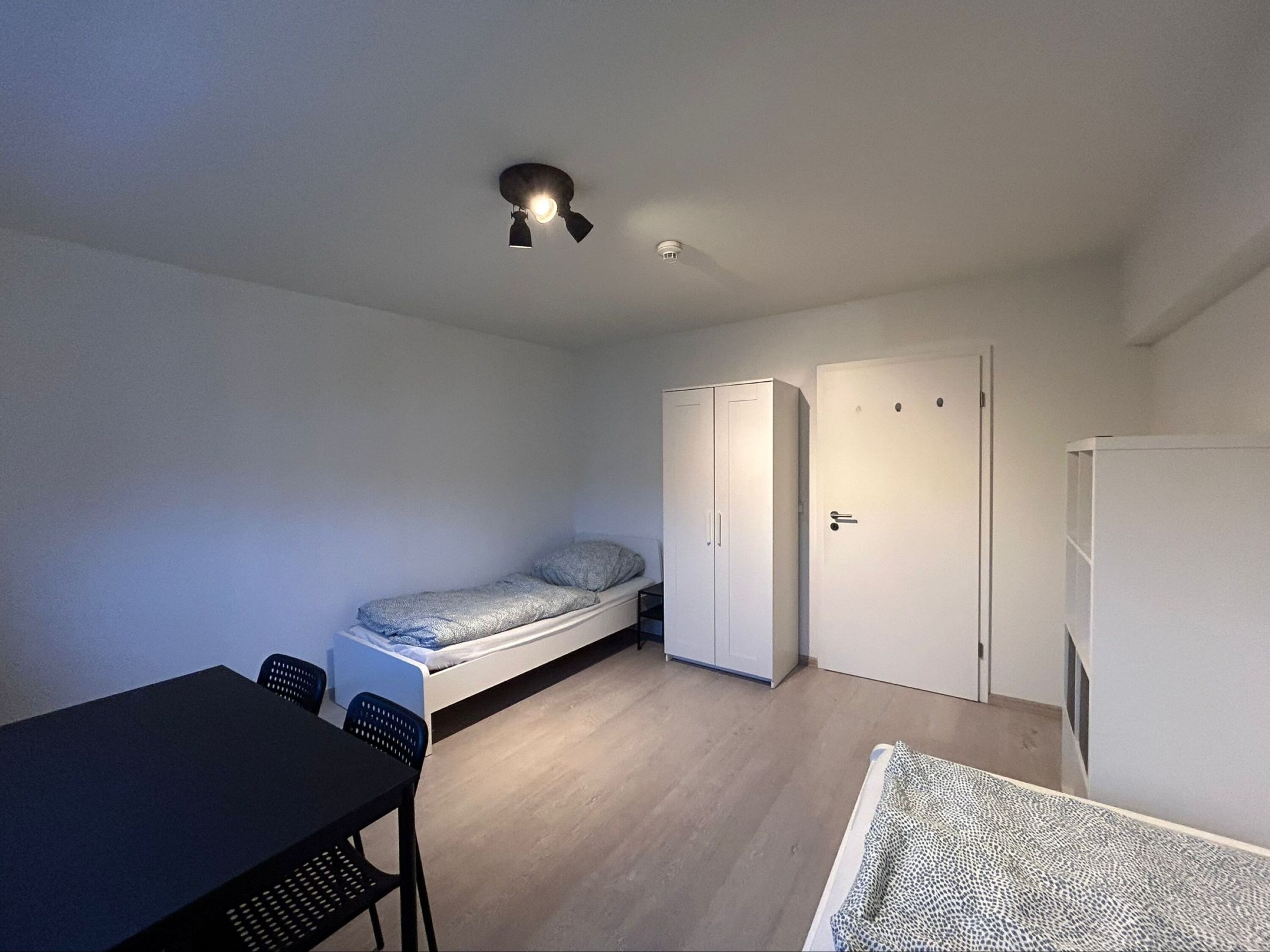 Monteur-Zimmer - Preis pro Nacht - Deutschland - TOMASZ-Living in Flensburg - über 200+ Einzelbetten