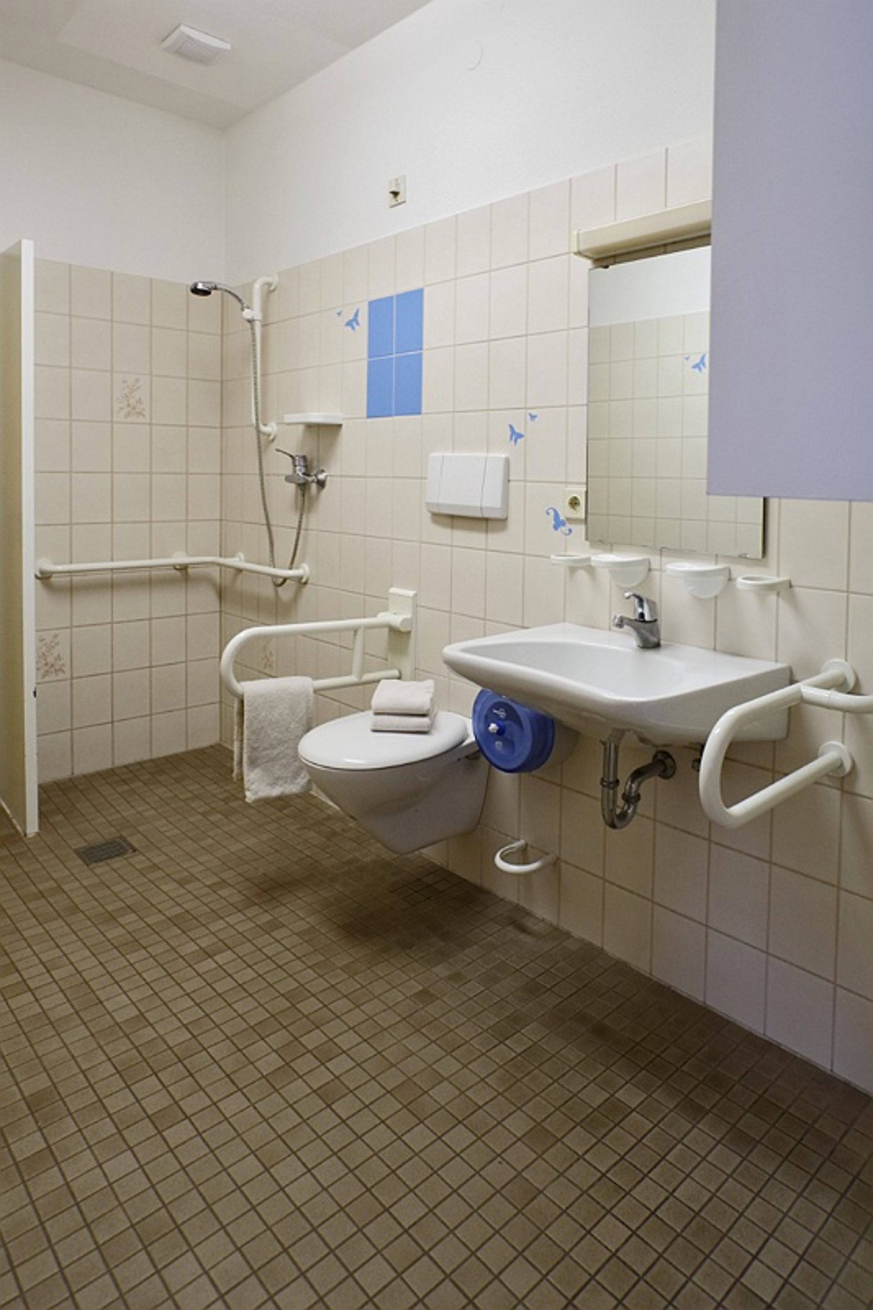 Monteur-Zimmer - Preis pro Nacht - Deutschland - Wohnquartier Osthafen/Hostel Flensburg