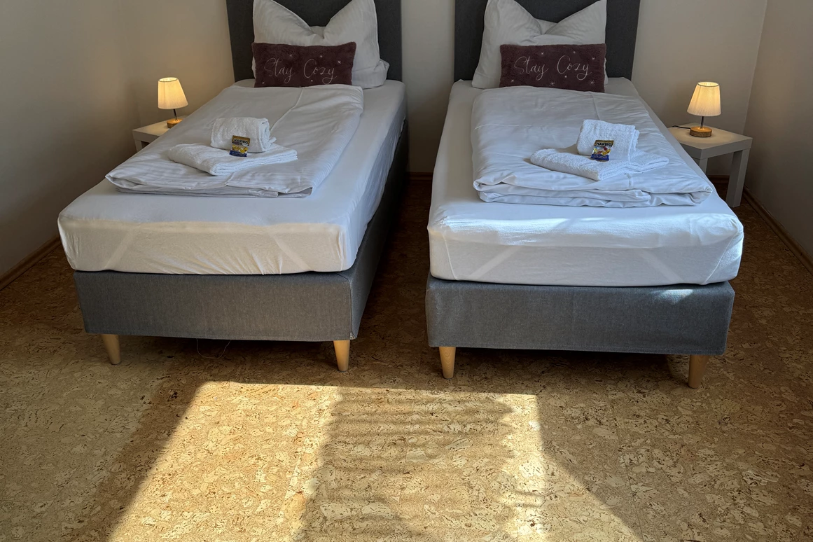 MonteurZimmer: Schlafzimmer  - Fewo Naturblick