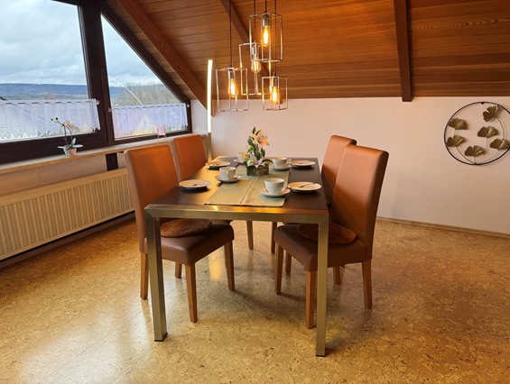 MonteurZimmer: Essbereich - Fewo Naturblick