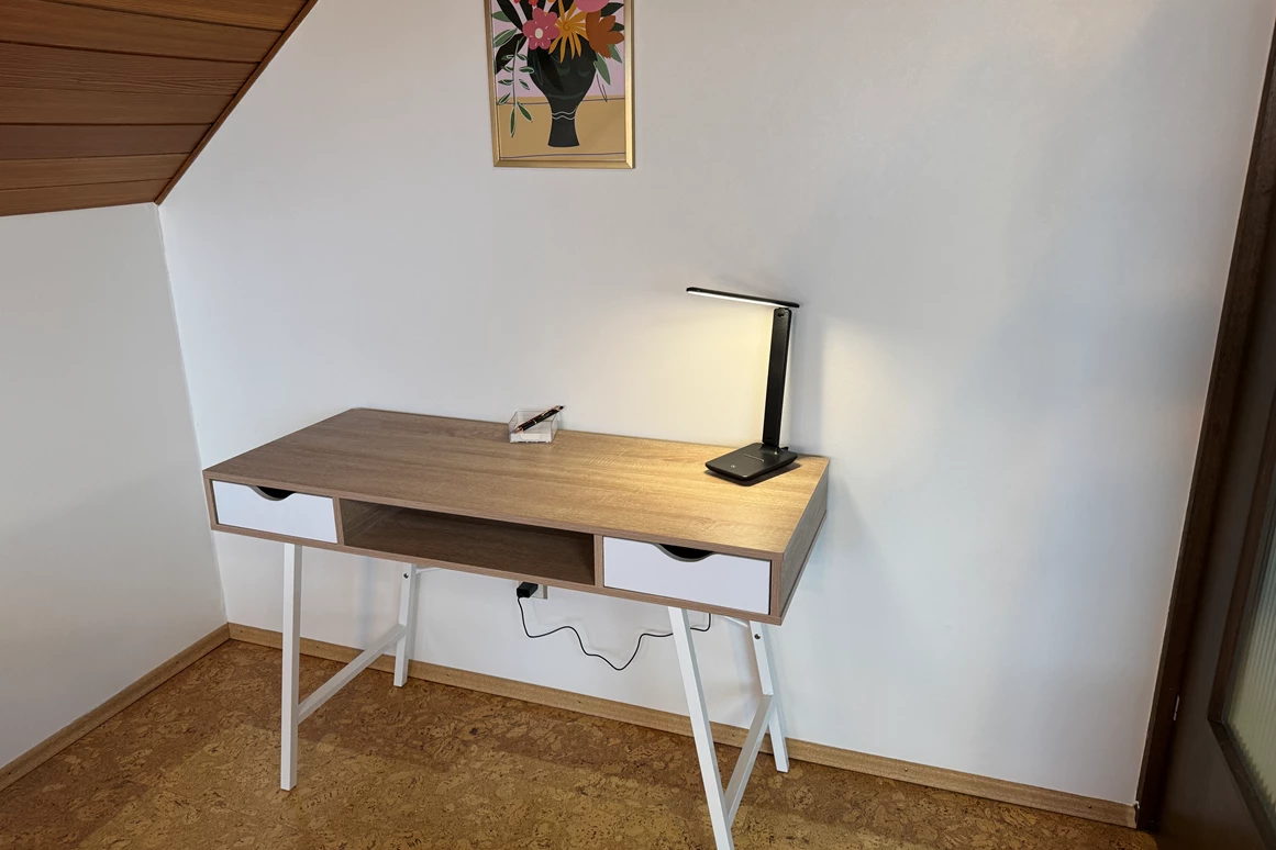 MonteurZimmer: Schreibtisch - Fewo Naturblick