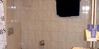 Monteur-Zimmer - Preis pro Nacht - Dusch/WC - Ferienwohnung Engelsby