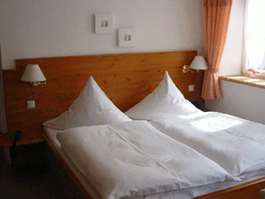 MonteurZimmer: Pension Herrenhäuser