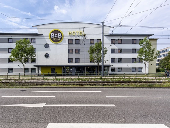 MonteurZimmer: B&B HOTEL Augsburg-Süd