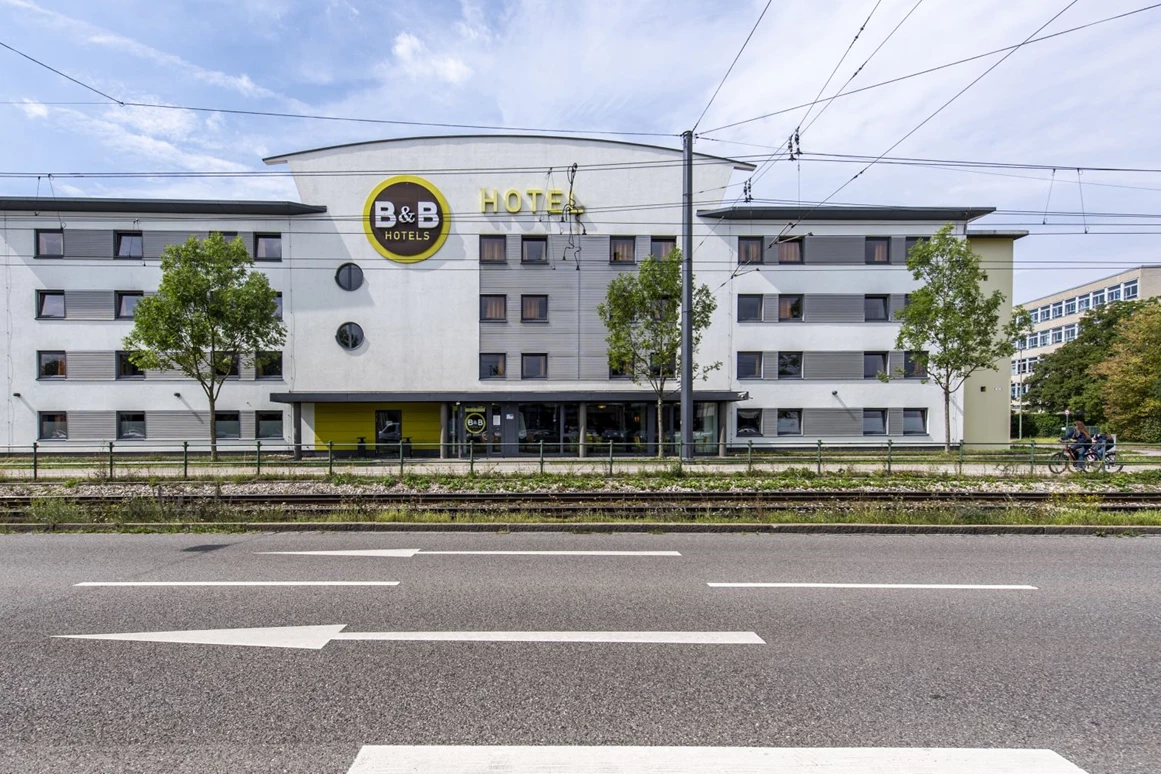 MonteurZimmer: B&B HOTEL Augsburg-Süd