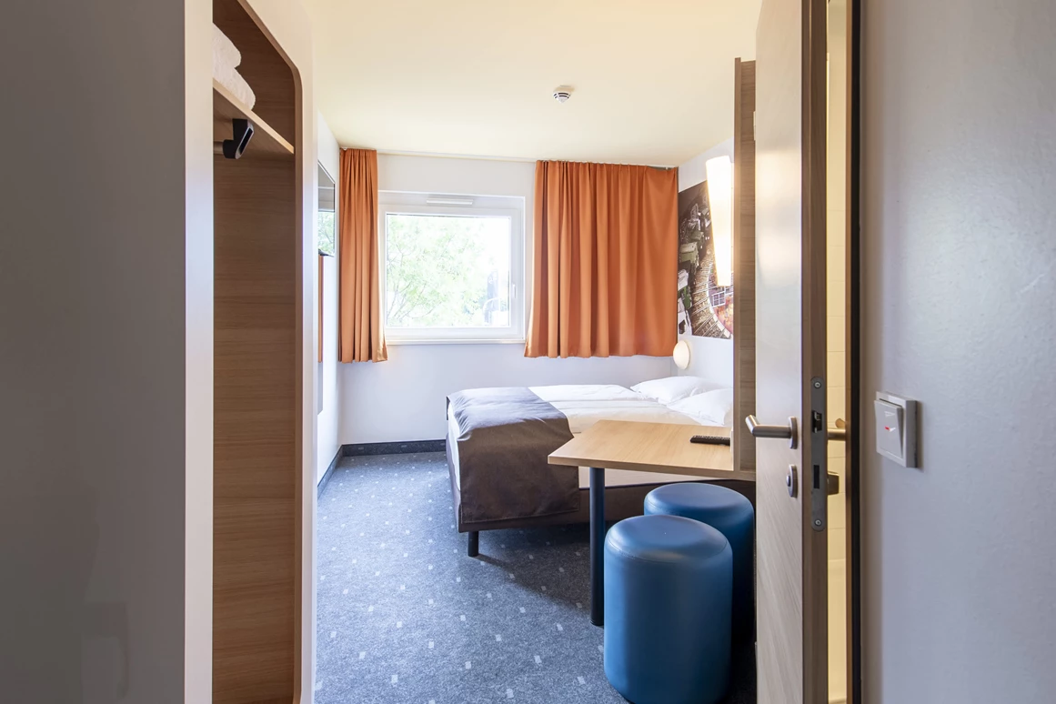MonteurZimmer: B&B HOTEL Augsburg-Süd