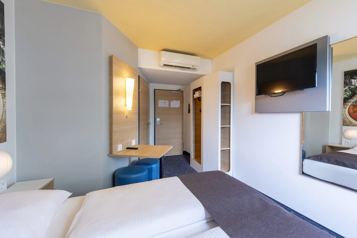MonteurZimmer: B&B HOTEL Augsburg-Süd