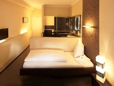 MonteurZimmer: Hotel Augsburg Goldener Falke