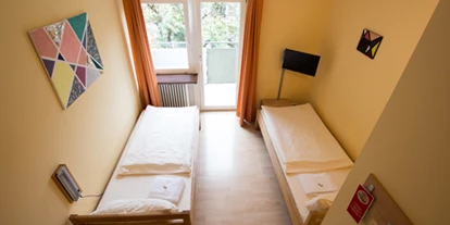 Monteur-Zimmer - Aichach (Landkreis Aichach-Friedberg) - Jugendherberge Augsburg / Hostel SLEPS