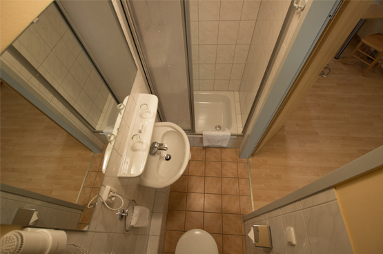 Monteur-Zimmer - Bayern - Jugendherberge Augsburg / Hostel SLEPS