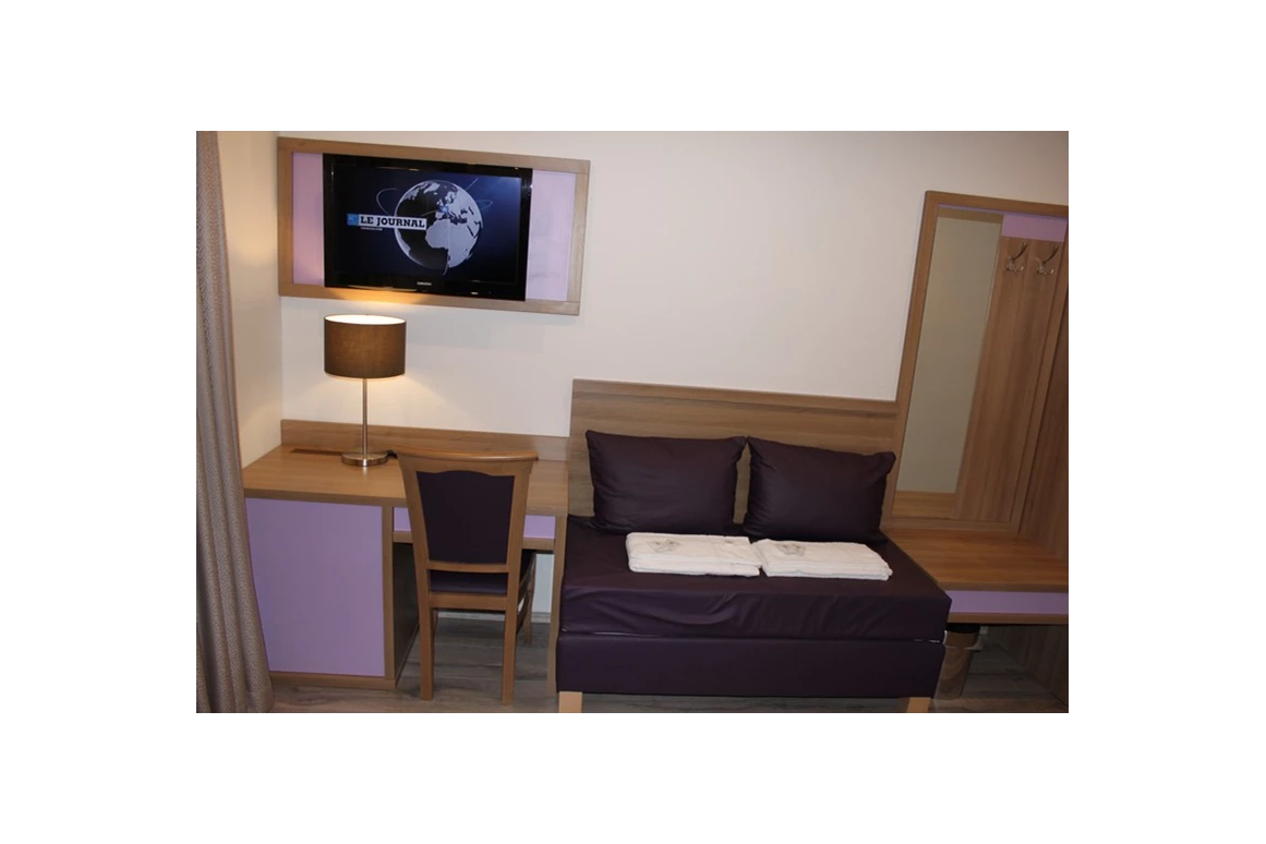 MonteurZimmer: Slamba Hostel